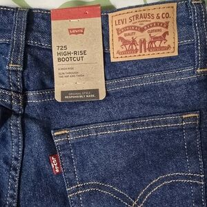 Bootcut 725 Levis jeans